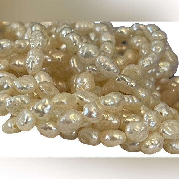 Lustrous 5-Strand Freshwater Pearl Necklace 18” - Picture 8 of 12